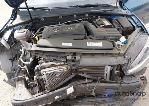 2018 Volkswagen Golf Sportwagen Tsi S/Tsi Se z USA, uszkodzony, nr VIN 3VWD17AU9JM762053